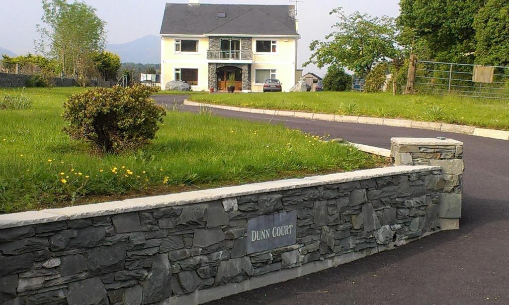 Dunn Court House Bed and Breakfast Killarney Exterior foto